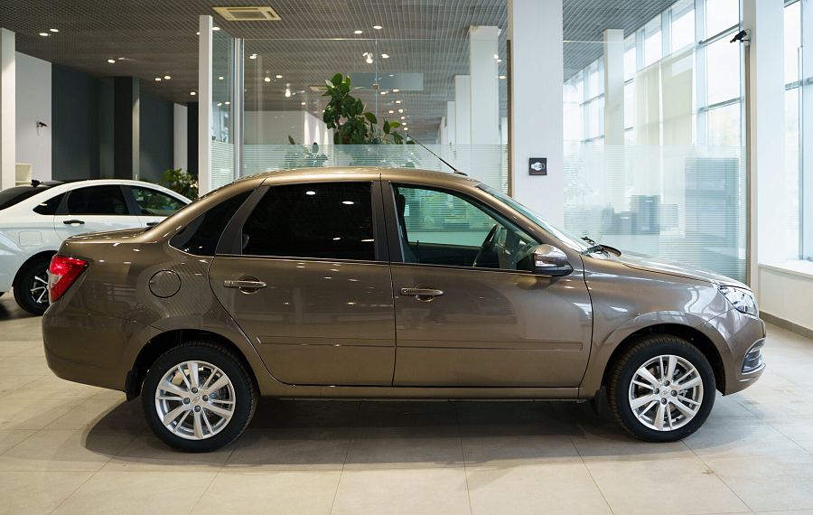 Lada (Ваз) Granta 1.6 MT (90 л.с.), 2026 Lada (Ваз) Granta 1.6 MT (90 л.с.), 2026
