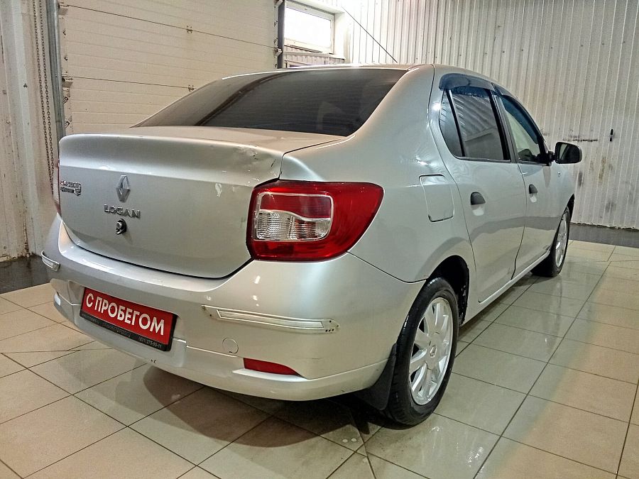 Renault Logan 1.6 MT (82 л.с.), 2014