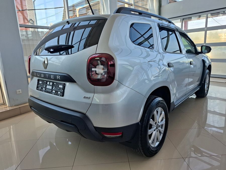 Renault Duster 1.6 MT (117 л.с.) 4WD, 2021