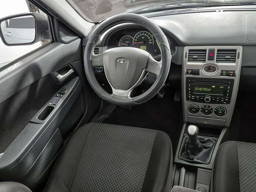Lada (Ваз) Priora 1.6 MT (98 л.с.), 2012 Lada (Ваз) Priora 1.6 MT (98 л.с.), 2012