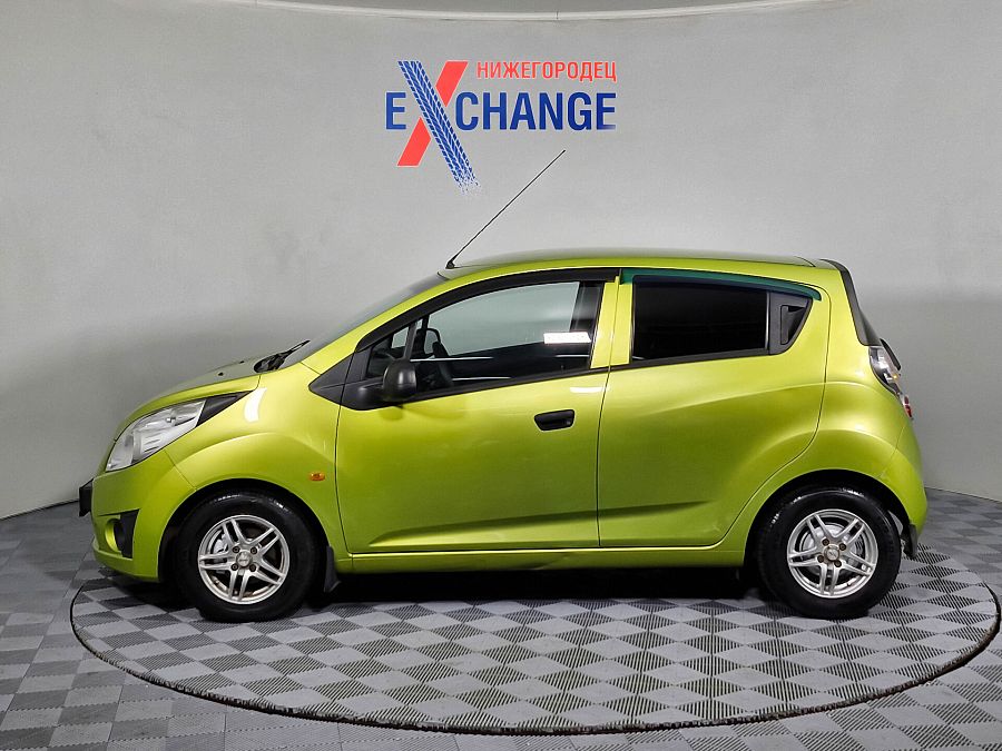 Chevrolet Spark 1.0 MT (67 л.с.), 2011