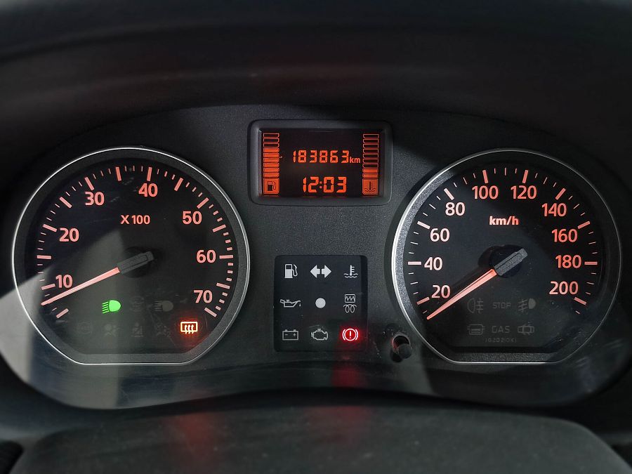 Renault Sandero 1.6 MT (84 л.с.), 2013 Renault Sandero 1.6 MT (84 л.с.), 2013