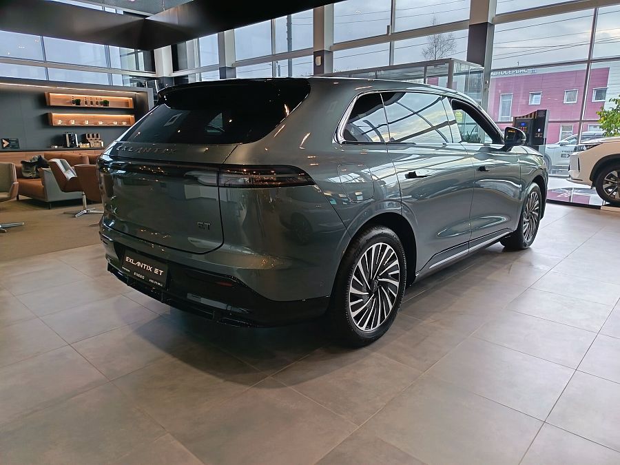 Exeed Exlantix ET 1.5hyb AT (469 л.с.) 4WD, 2026