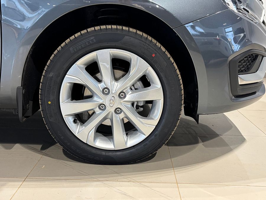 Lada (Ваз) Vesta 1.6 MT (106 л.с.), 2026