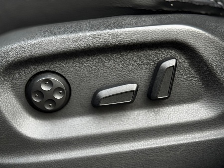 Volkswagen Tiguan 2.0d AT (140 л.с.) 4WD, 2010 Volkswagen Tiguan 2.0d AT (140 л.с.) 4WD, 2010