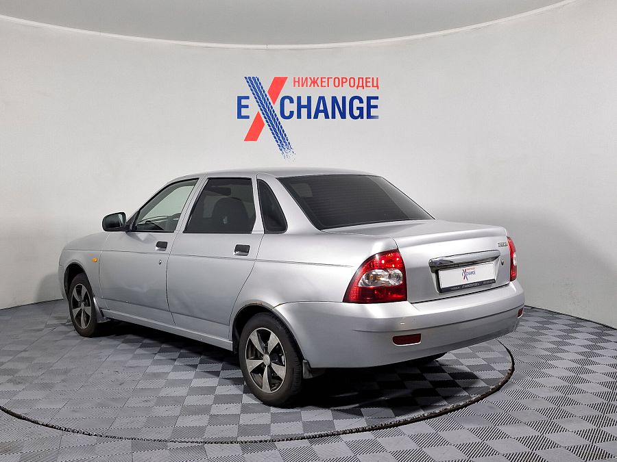Lada (Ваз) Priora 1.6 MT (98 л.с.), 2010