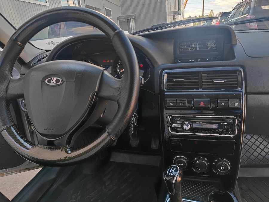 Lada (Ваз) Priora 1.6 MT (106 л.с.), 2014 Lada (Ваз) Priora 1.6 MT (106 л.с.), 2014
