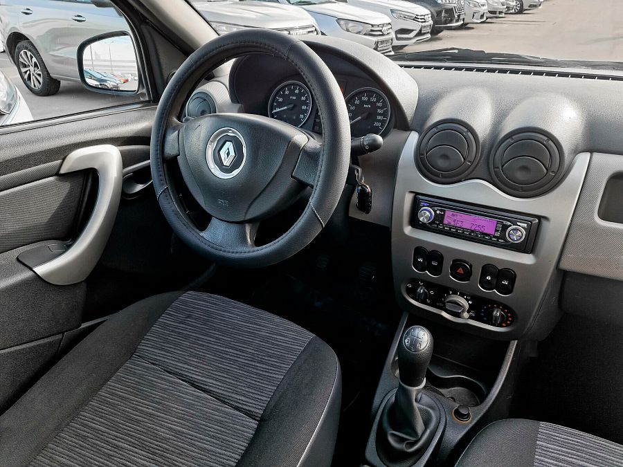 Renault Sandero 1.6 MT (84 л.с.), 2011 Renault Sandero 1.6 MT (84 л.с.), 2011