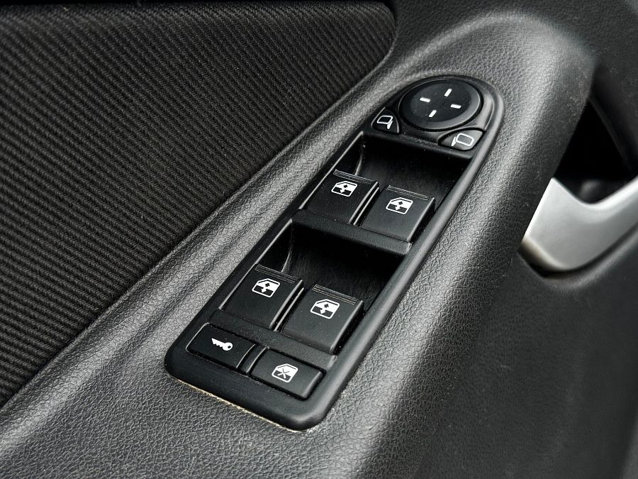 Lada (Ваз) Granta 1.6 MT (106 л.с.), 2015 Lada (Ваз) Granta 1.6 MT (106 л.с.), 2015