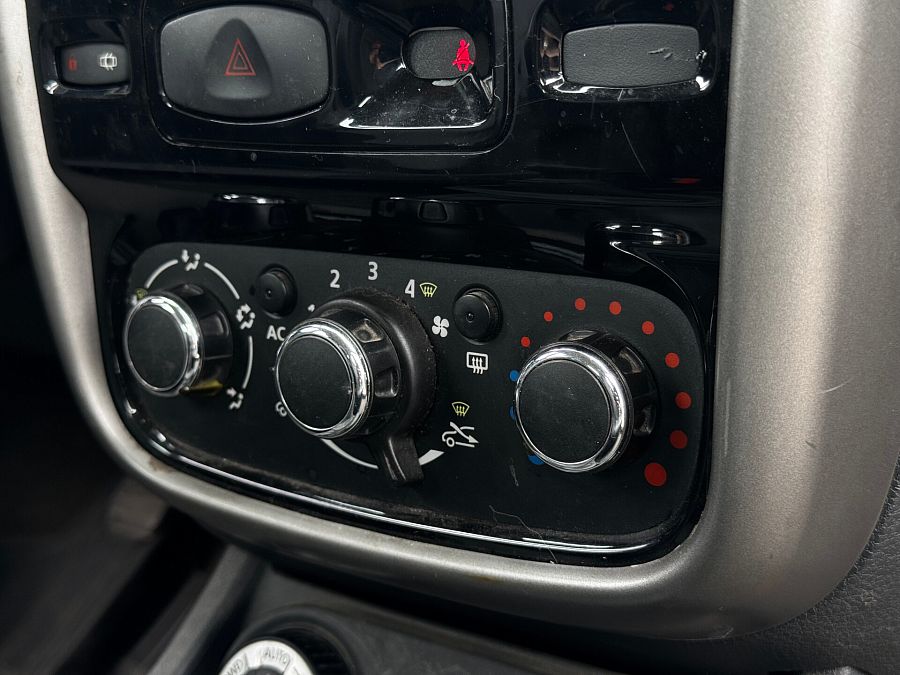 Renault Duster 2.0 MT (135 л.с.) 4WD, 2014