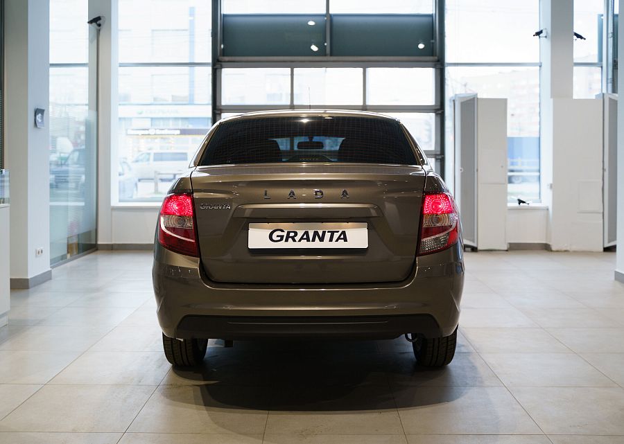 Lada (Ваз) Granta 1.6 MT (90 л.с.), 2026 Lada (Ваз) Granta 1.6 MT (90 л.с.), 2026