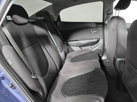 Kia Rio 4-speed 1.6 AT (123 л.с.), 2013
