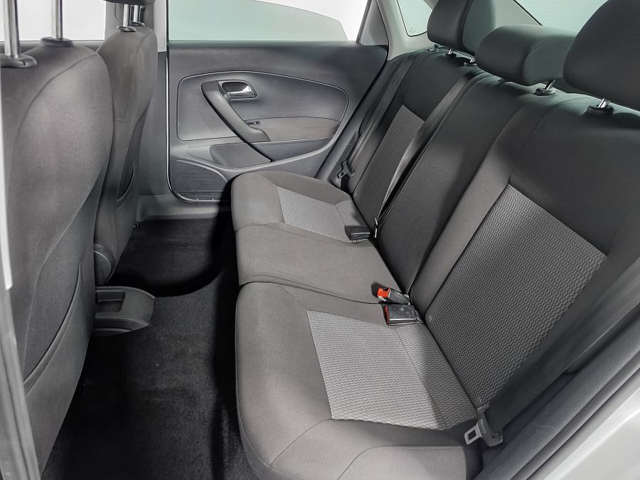 Volkswagen Polo 1.6 MT (85 л.с.), 2014
