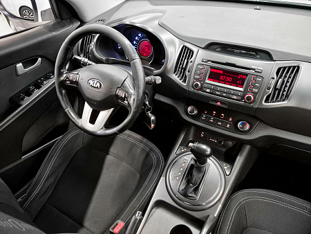 Kia Sportage 2.0 AT (150 л.с.), 2013 Kia Sportage 2.0 AT (150 л.с.), 2013 — купить в Нижнем Новгороде