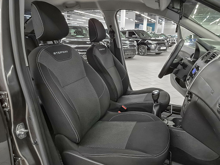 Renault Logan Stepway 1.6 MT (82 л.с.), 2021 Renault Logan Stepway 1.6 MT (82 л.с.), 2021 — купить в Нижнем Новгороде