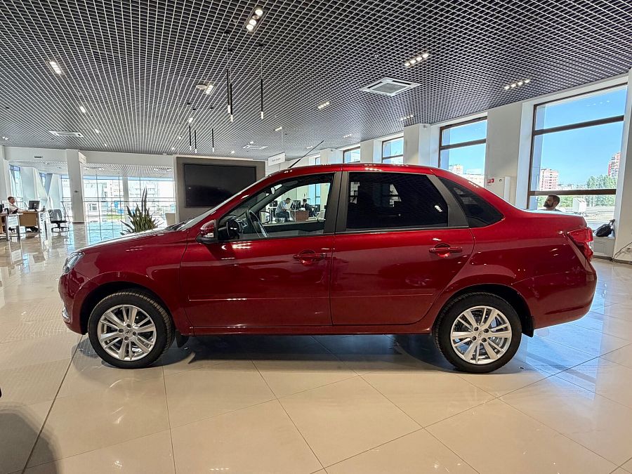 Lada (Ваз) Granta 1.6 MT (90 л.с.), 2026 Lada (Ваз) Granta 1.6 MT (90 л.с.), 2026