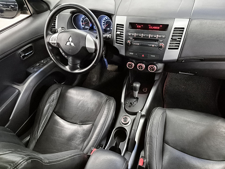 Mitsubishi Outlander 2.0 CVT (147 л.с.) 4WD, 2010 Mitsubishi Outlander 2.0 CVT (147 л.с.) 4WD, 2010 — купить в Нижнем Новгороде