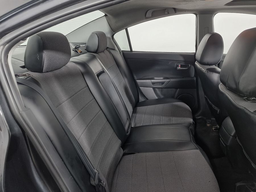 Mazda 3 1.6 MT (105 л.с.), 2005