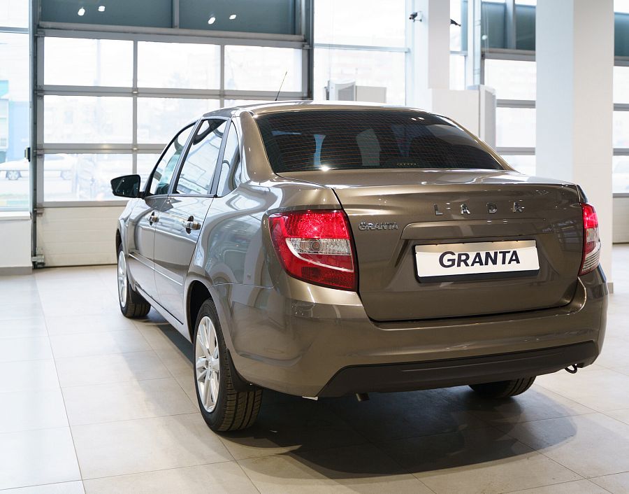 Lada (Ваз) Granta 1.6 MT (90 л.с.), 2026 Lada (Ваз) Granta 1.6 MT (90 л.с.), 2026