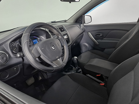 Renault Logan 1.6 AT (102 л.с.), 2015 — купить в Нижнем Новгороде