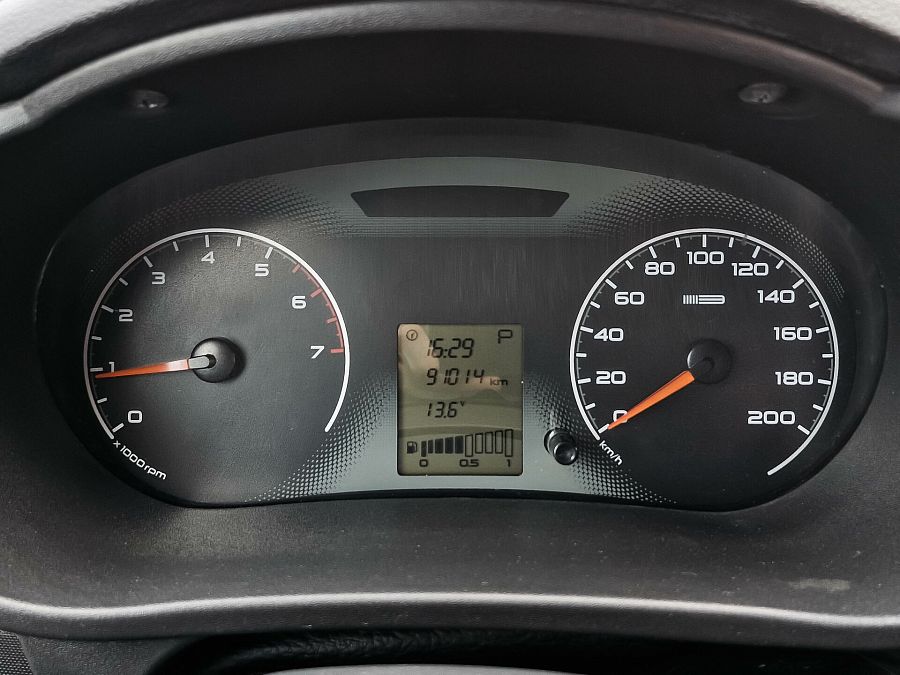 Lada (ВАЗ) Granta 1.6 AT (98 л.с.), 2013