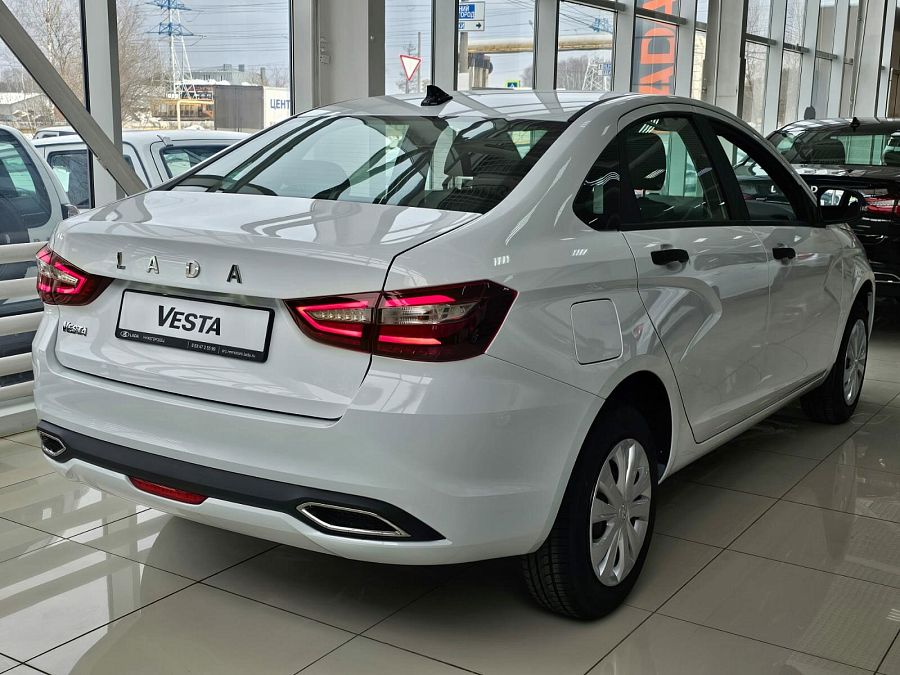 Lada (Ваз) Vesta 1.6 CVT (106 л.с.), 2026
