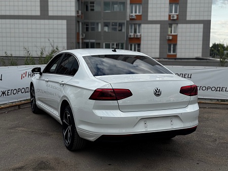 Volkswagen Passat 2.0 AMT (190 л.с.), 2020 Volkswagen Passat 2.0 AMT (190 л.с.), 2020