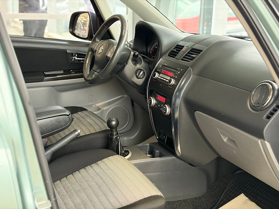 Suzuki SX4 1.6 MT (112 л.с.), 2013 Suzuki SX4 1.6 MT (112 л.с.), 2013