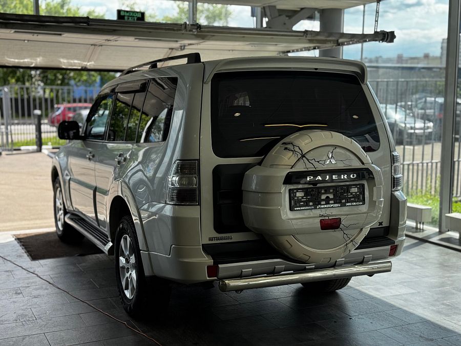 Mitsubishi Pajero 3.0 AT (178 л.с.) 4WD, 2013