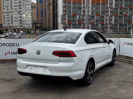 Volkswagen Passat 2.0 AMT (190 л.с.), 2020 Volkswagen Passat 2.0 AMT (190 л.с.), 2020