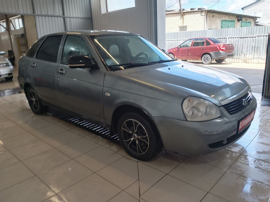 Lada (Ваз) Priora 1.6 MT (98 л.с.), 2011 Lada (Ваз) Priora 1.6 MT (98 л.с.), 2011