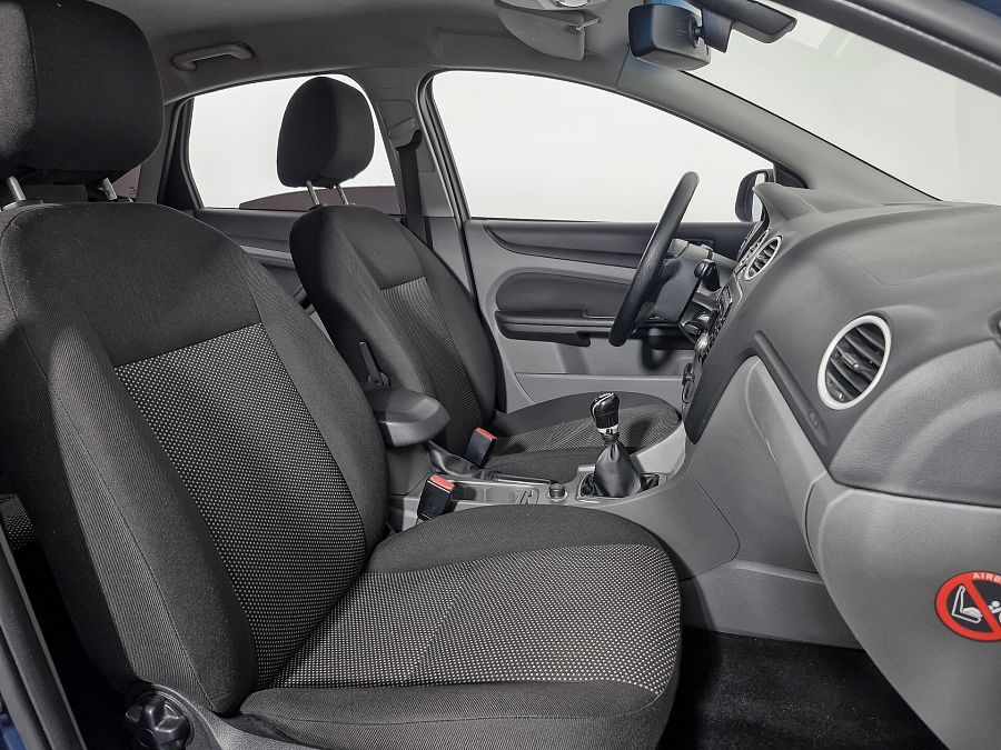 Ford Focus 1.6 MT (100 л.с.), 2011 Ford Focus 1.6 MT (100 л.с.), 2011
