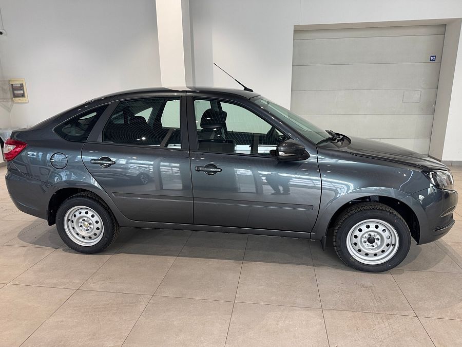 Lada (Ваз) Granta 1.6 MT (90 л.с.), 2026