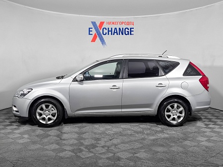 Kia Ceed 1.6 MT (122 л.с.), 2010