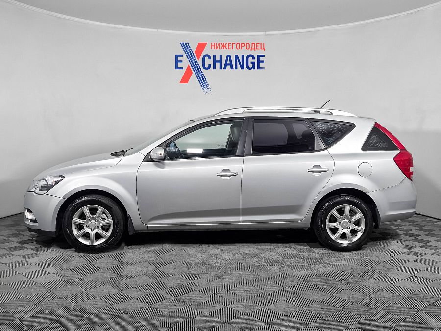 Kia Ceed 1.6 MT (122 л.с.), 2010 Kia Ceed 1.6 MT (122 л.с.), 2010