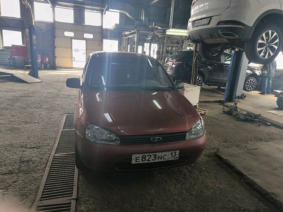 Lada (Ваз) Kalina 1.6 MT (84 л.с.), 2011 Lada (Ваз) Kalina 1.6 MT (84 л.с.), 2011