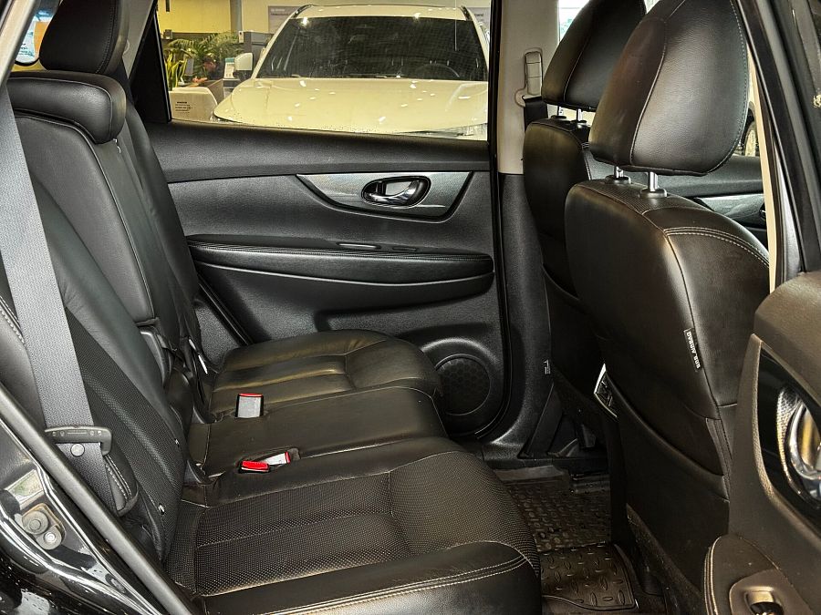 Nissan X-Trail 2.5 CVT (171 л.с.) 4WD, 2016