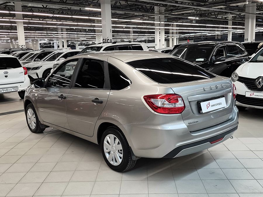 Lada (Ваз) Granta 1.6 MT (90 л.с.), 2021