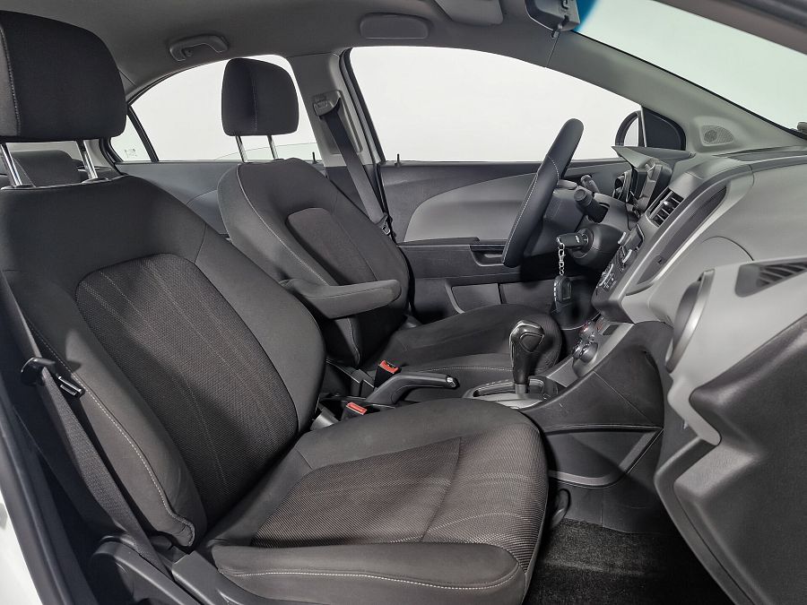 Chevrolet Aveo 1.6 AT (115 л.с.), 2013