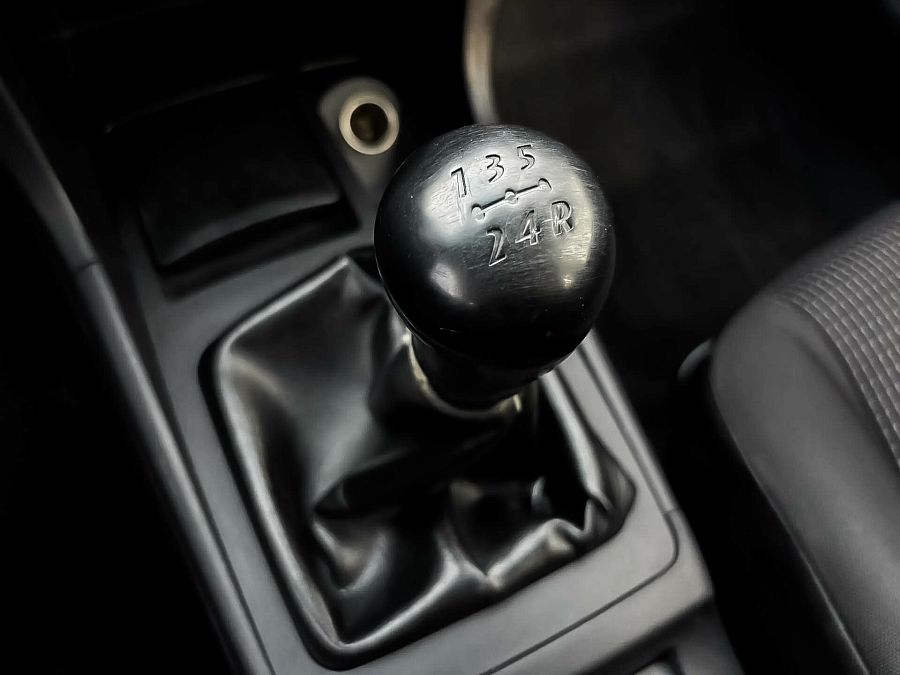 Mitsubishi Lancer 1.5 MT (109 л.с.), 2009