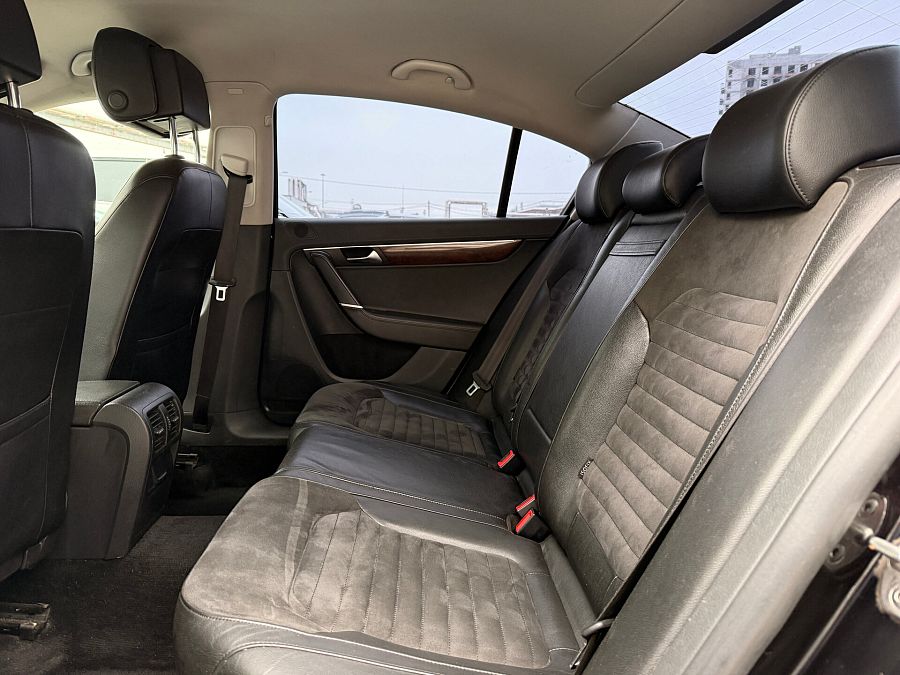 Volkswagen Passat 1.8 AMT (152 л.с.), 2012
