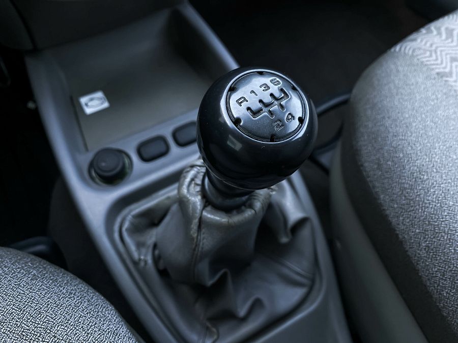Lada (Ваз) Kalina 1.6 MT (81 л.с.), 2010