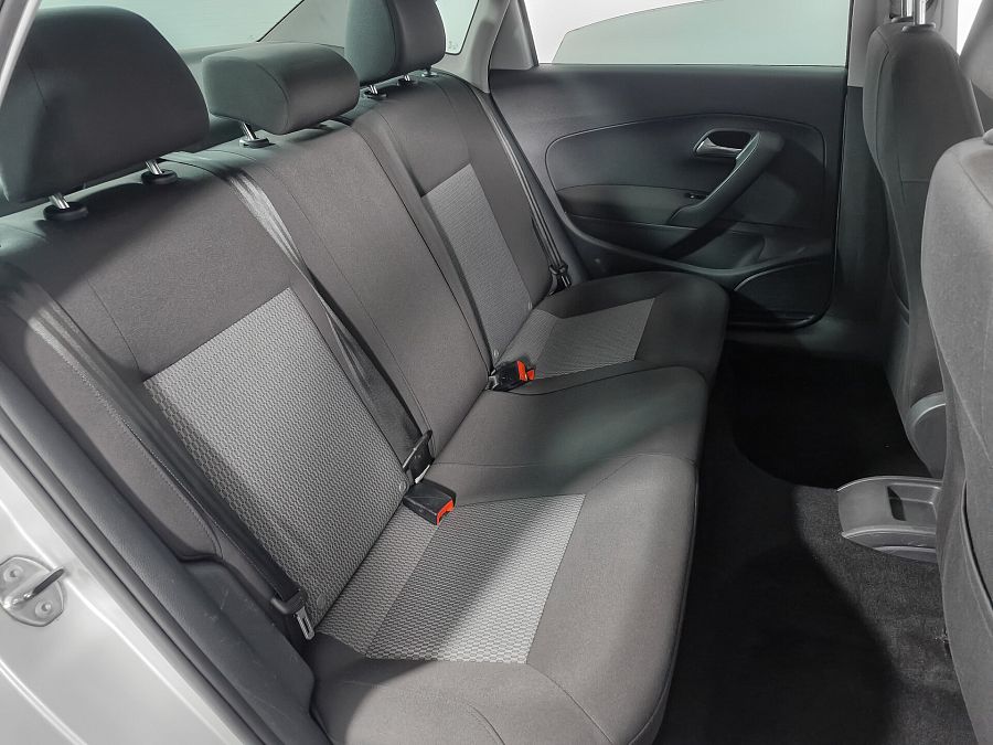 Volkswagen Polo 1.6 MT (85 л.с.), 2014