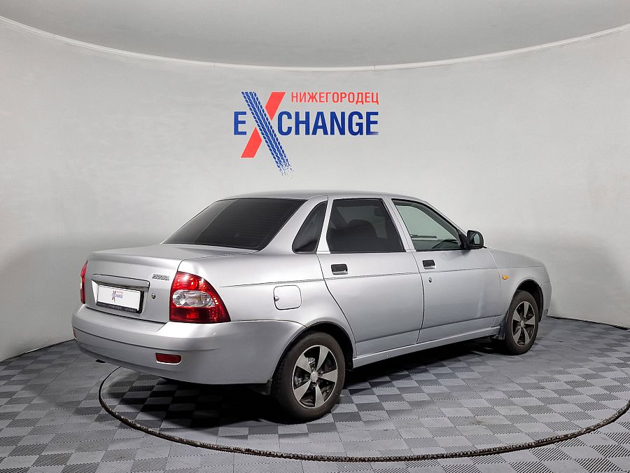 Lada (Ваз) Priora 1.6 MT (98 л.с.), 2010