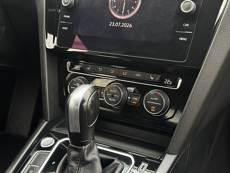 Volkswagen Passat 2.0 AMT (190 л.с.), 2020 Volkswagen Passat 2.0 AMT (190 л.с.), 2020