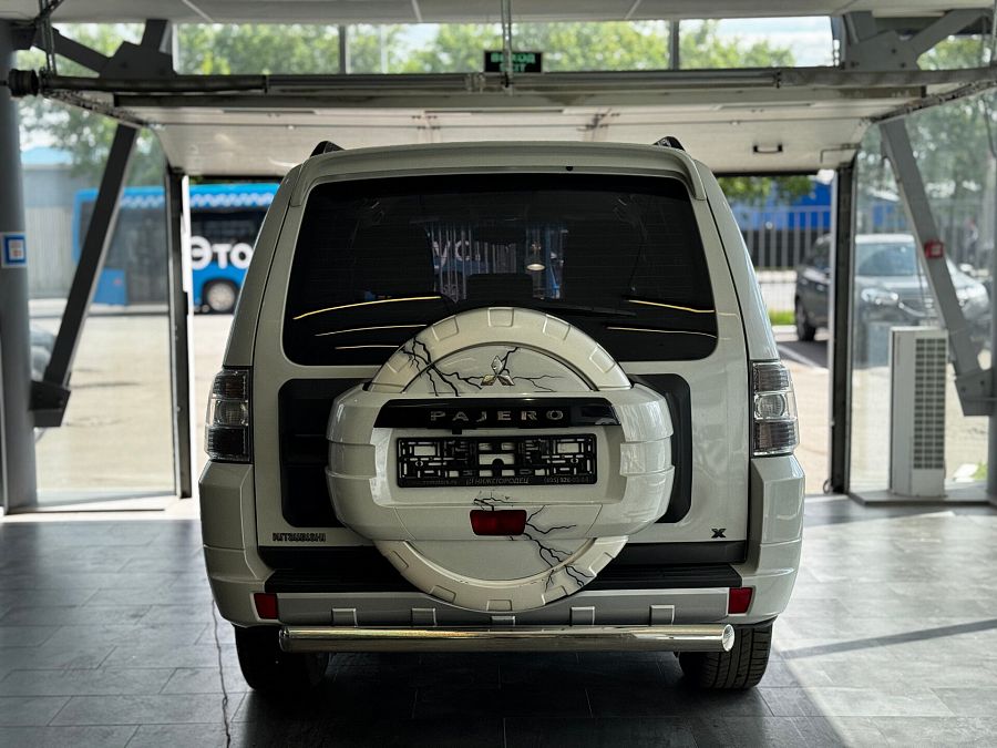 Mitsubishi Pajero 3.0 AT (178 л.с.) 4WD, 2013