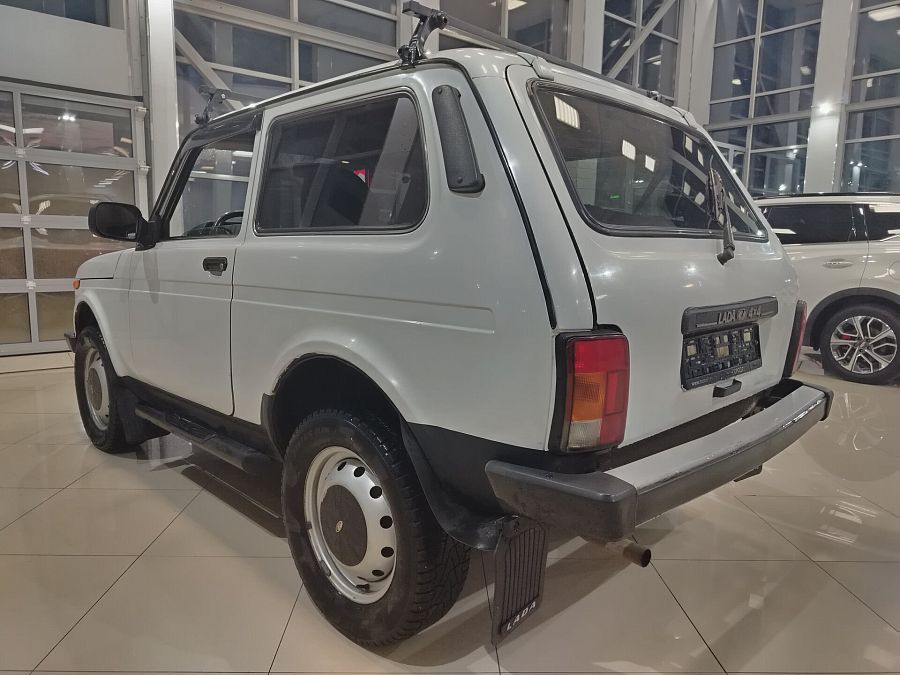 Lada (Ваз) 2121 (4x4) 1.7 MT (83 л.с.) 4WD, 2015 Lada (Ваз) 2121 (4x4) 1.7 MT (83 л.с.) 4WD, 2015
