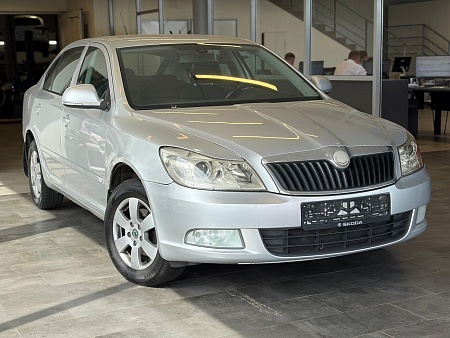 Skoda Octavia 1.6 MT (102 л.с.), 2010