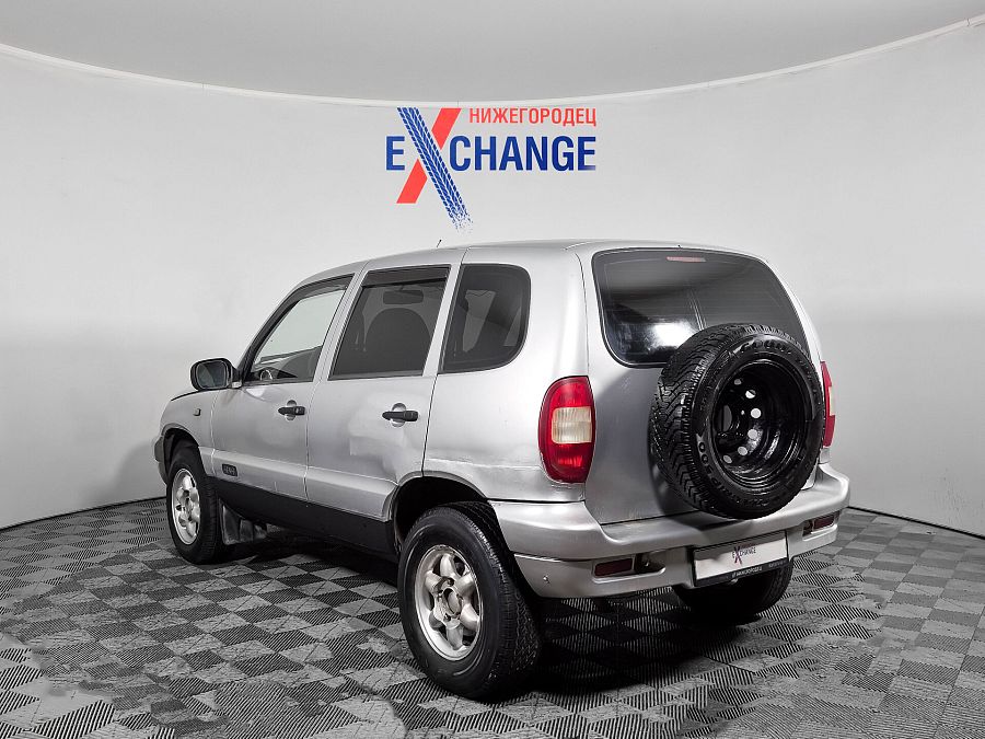 Chevrolet Niva 1.7 MT (80 л.с.) 4WD, 2005 Chevrolet Niva 1.7 MT (80 л.с.) 4WD, 2005