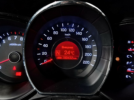 Kia Rio 4-speed 1.6 AT (123 л.с.), 2013